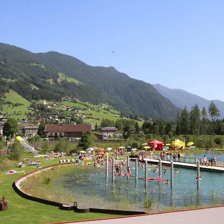 アパート Marx - Marx - *