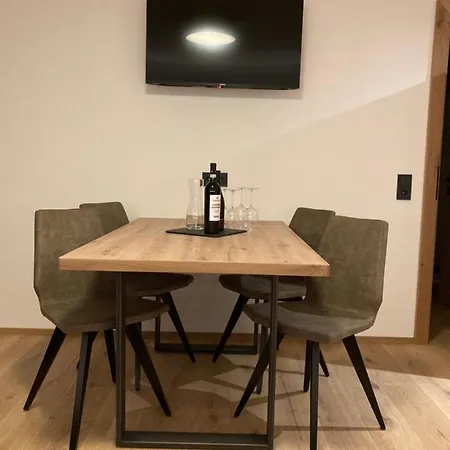 Marx - Marx - Apartment *