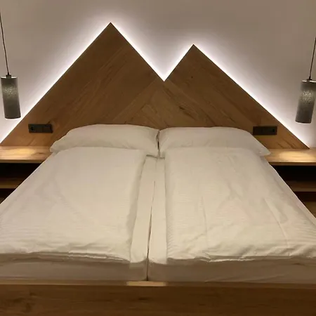 Marx - Marx - Apartment *