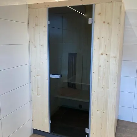 Marx - Marx - 아파트 Großkirchheim