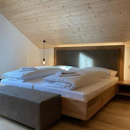 アパート Marx - Marx - *